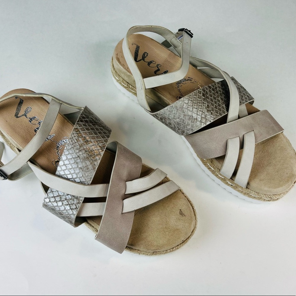 Very G Women’s Beautiful Classic Strappy Platform Sandals Size 8.5